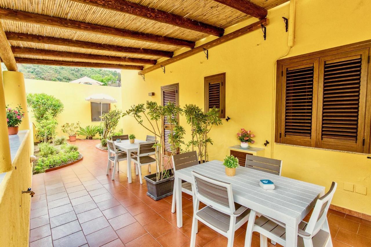 Il Veliero Blu B&B Lipari Centro Buitenkant foto