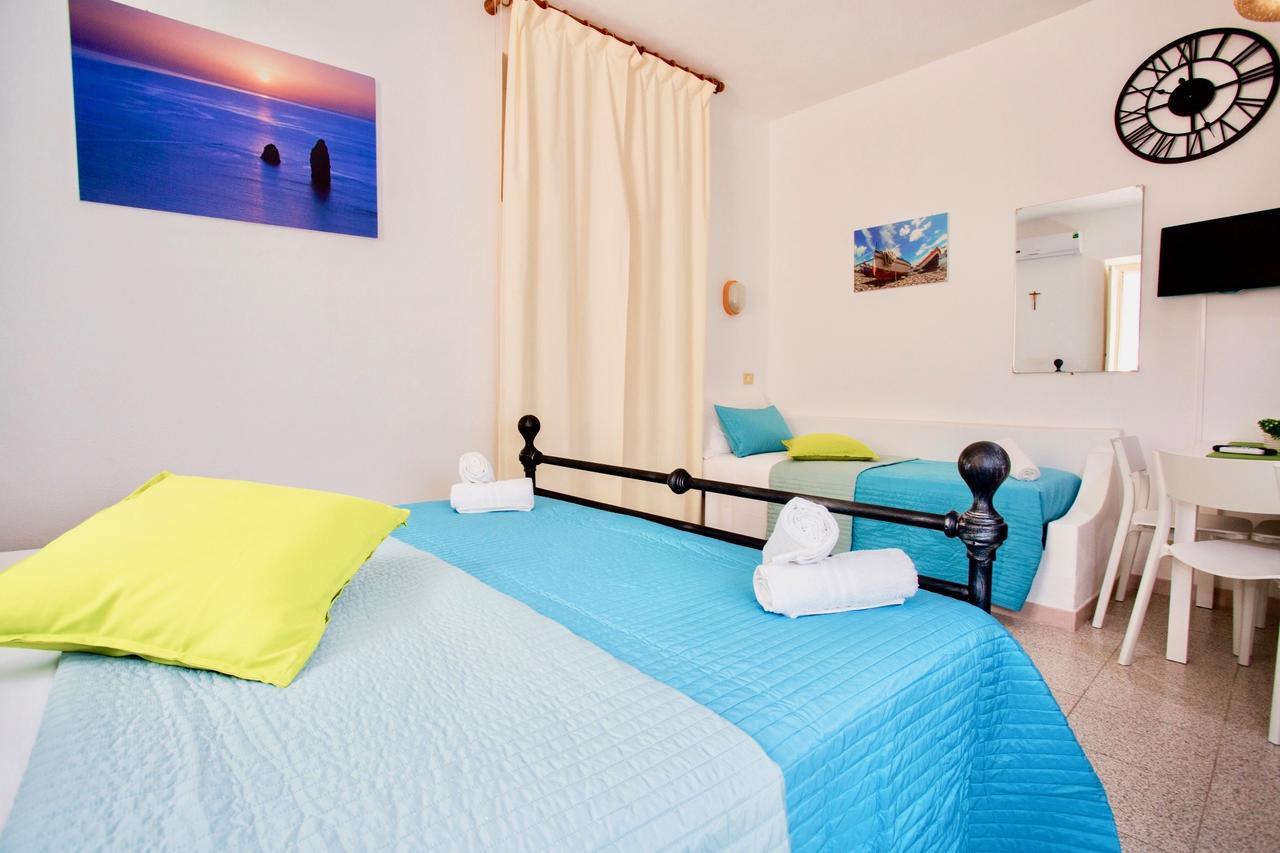 Il Veliero Blu B&B Lipari Centro Buitenkant foto